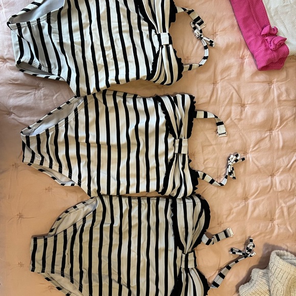 Janie and Jack swimsuit 3T, 2T, 12-18 months - Picture 6 of 10